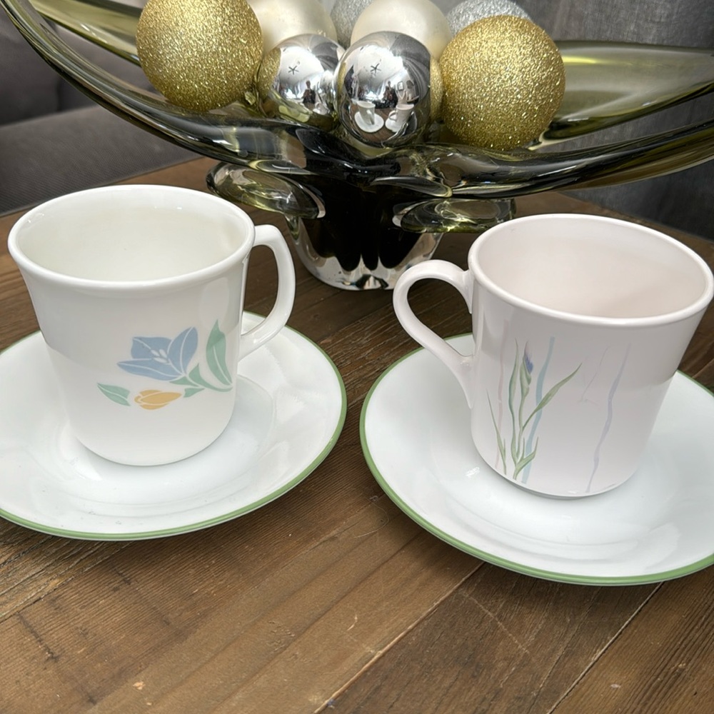 Corning Wear Friendship & Shadow IrisVintage 90’s Tea Coffee Cups & Saucers